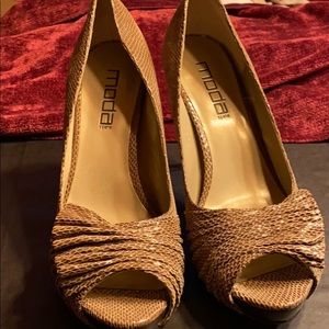 Taupe Moda Spana Steppers